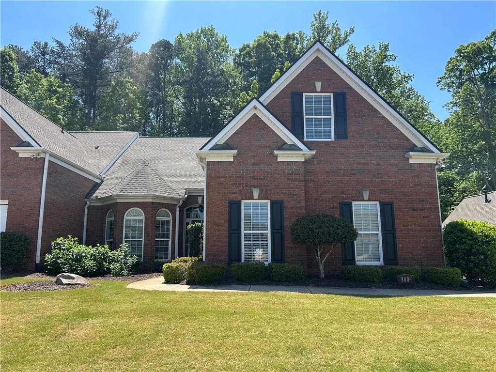 3 bedroom, 3 bathroom, 2,025 sq ft townhouse sold at 300 Lauren Lane, Woodstock, GA 30188