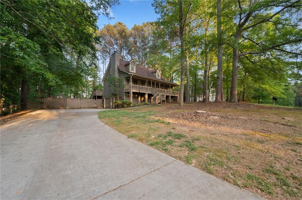 4 bedroom, 3 bathroom, 2,116 sq ft single family residence under contract at 77 Alma Drive, Dallas, GA 30157 — photo 2