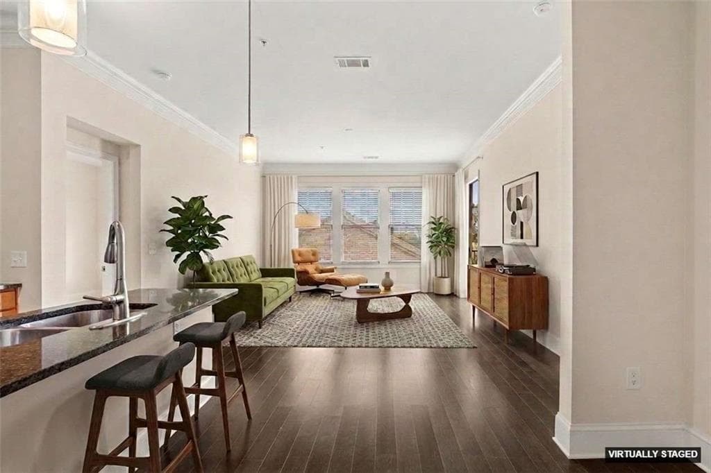2 bedroom, 2 bathroom, 1,363 sq ft condominium for sale at 3621 Vinings Slope 3407, Atlanta, GA 30339 — photo 5