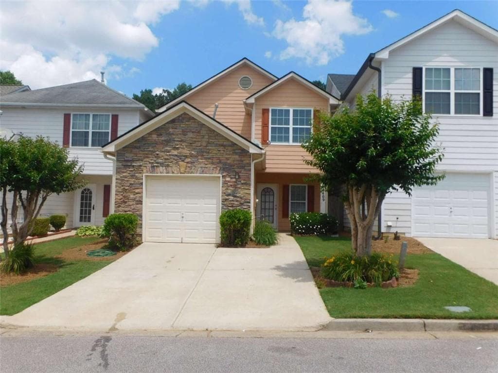3 bedroom, 3 bathroom, 1,404 sq ft single family residence for rent at 4409 Plum Frost Court, Oakwood, GA 30566 for $1,750 a month — photo 1 of 39