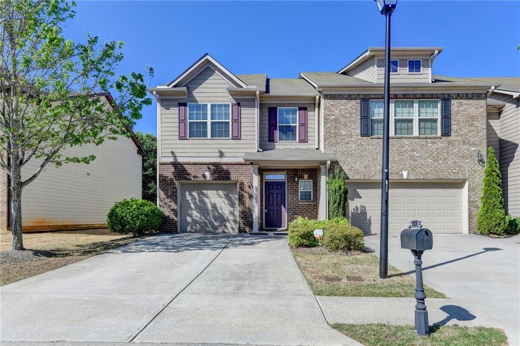 3 bedroom, 3 bathroom, 1,922 sq ft townhouse for sale at 2520 MORGAN CHASE Drive, Buford, GA 30519