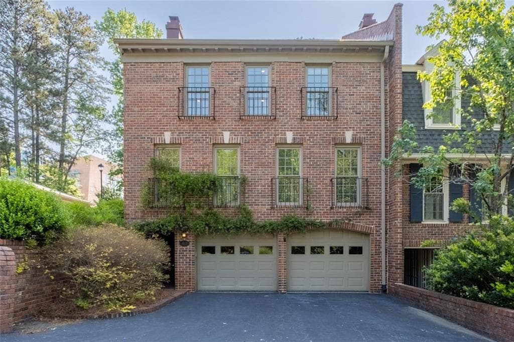 413 The North Chace, Sandy Springs, GA 30328 — most recent listing photo