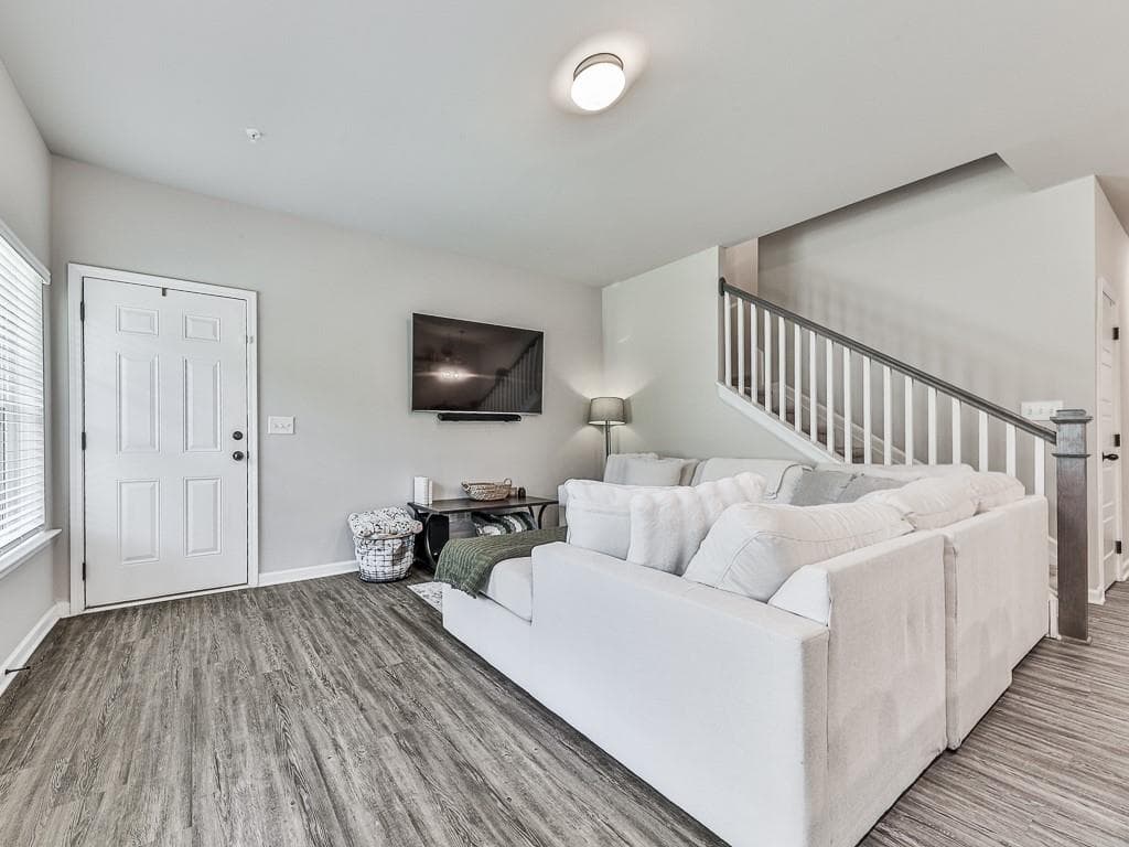 3 bedroom, 3 bathroom, 1,751 sq ft townhouse for sale at 2103 Wesson Court, Kennesaw, GA 30144 — photo 8