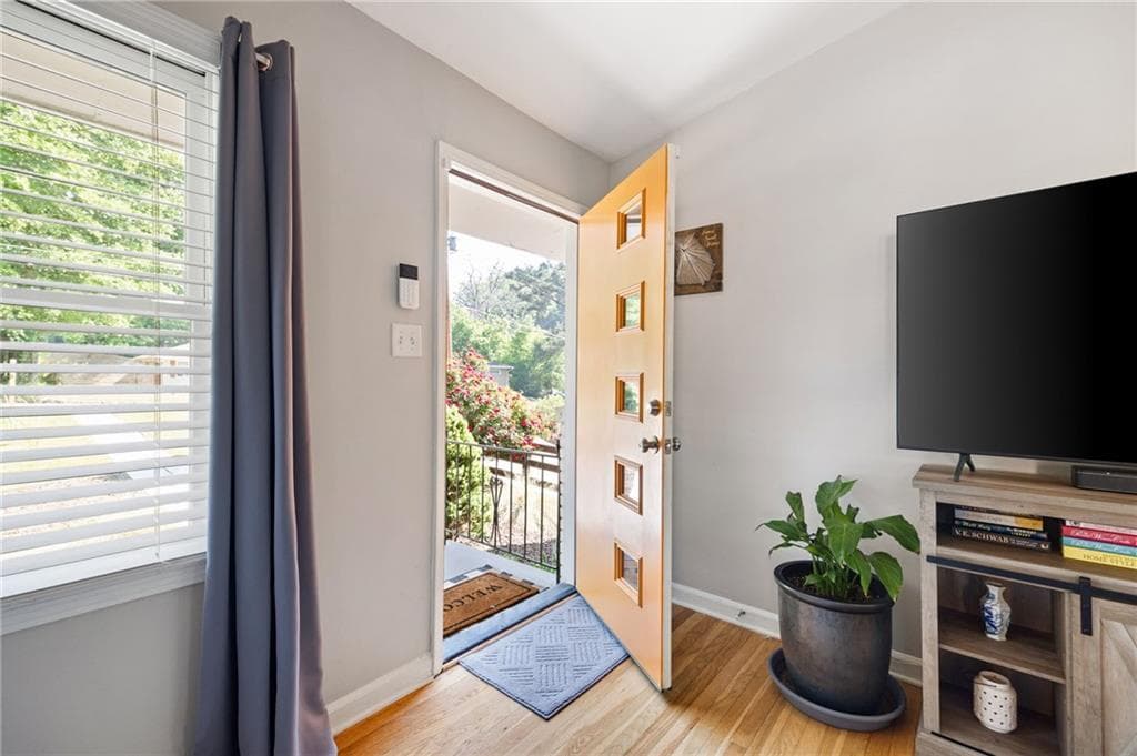 3 bedroom, 2 bathroom, 1,092 sq ft single family residence for sale at 1269 Lynwyn Lane, Atlanta, GA 30316 — photo 9