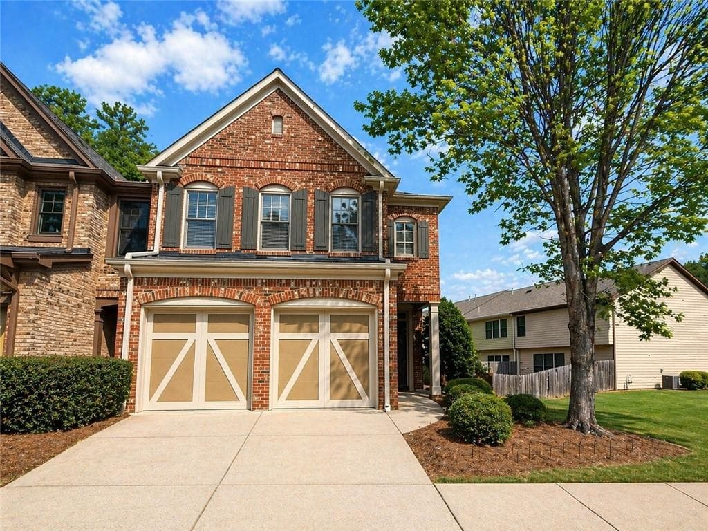 3 bedroom, 3 bathroom, 1,765 sq ft townhouse for sale at 1525 Winshire Cove, Alpharetta, GA 30004