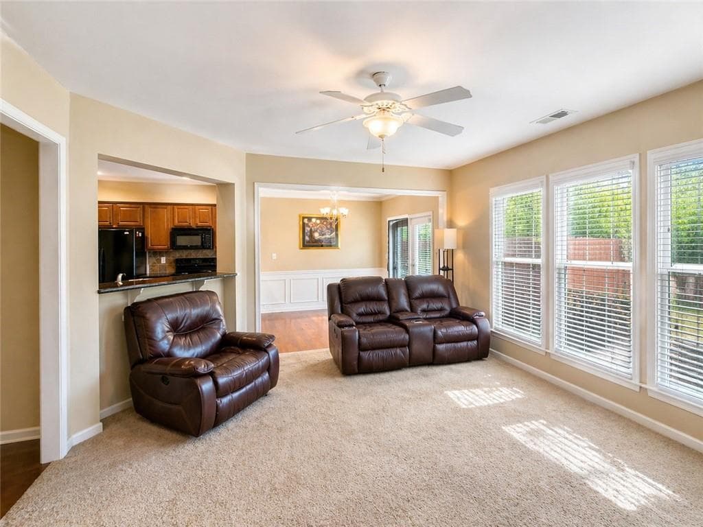 3 bedroom, 3 bathroom, 1,765 sq ft townhouse for sale at 1525 Winshire Cove, Alpharetta, GA 30004 — photo 5
