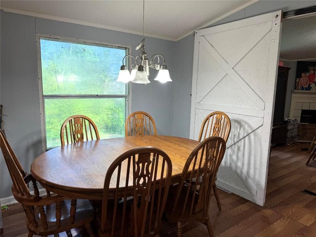 4 bedroom, 2 bathroom, 1,452 sq ft single family residence under contract at 753 Jones Lane, Chickamauga, GA 30707 — photo 5