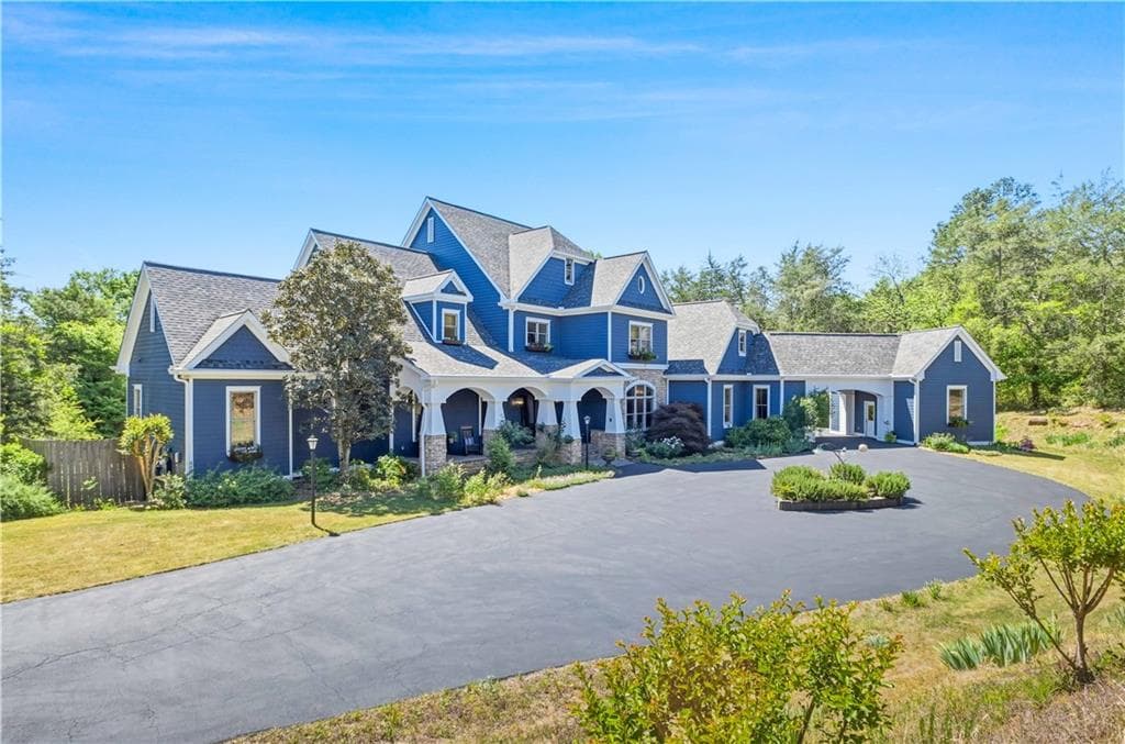 6 bedroom, 8 bathroom, 8,122 sq ft home for sale at 62 Cedar Trail, Commerce, GA