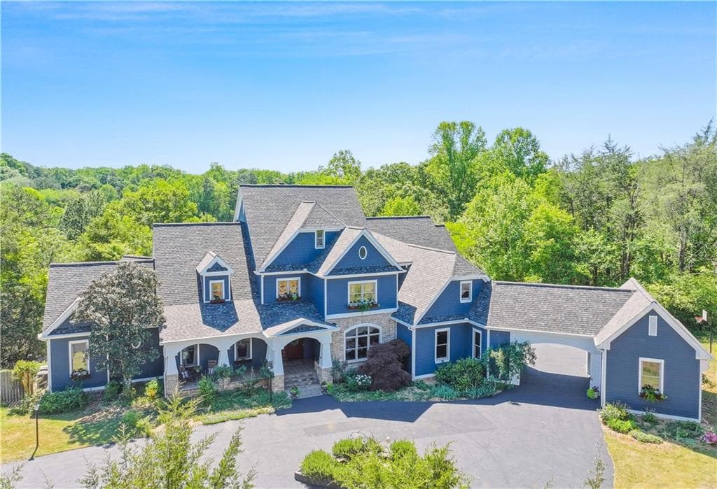 6 bedroom, 8 bathroom, 8,122 sq ft single family residence for sale at 62 Cedar Trail, Commerce, GA 30529 — photo 2