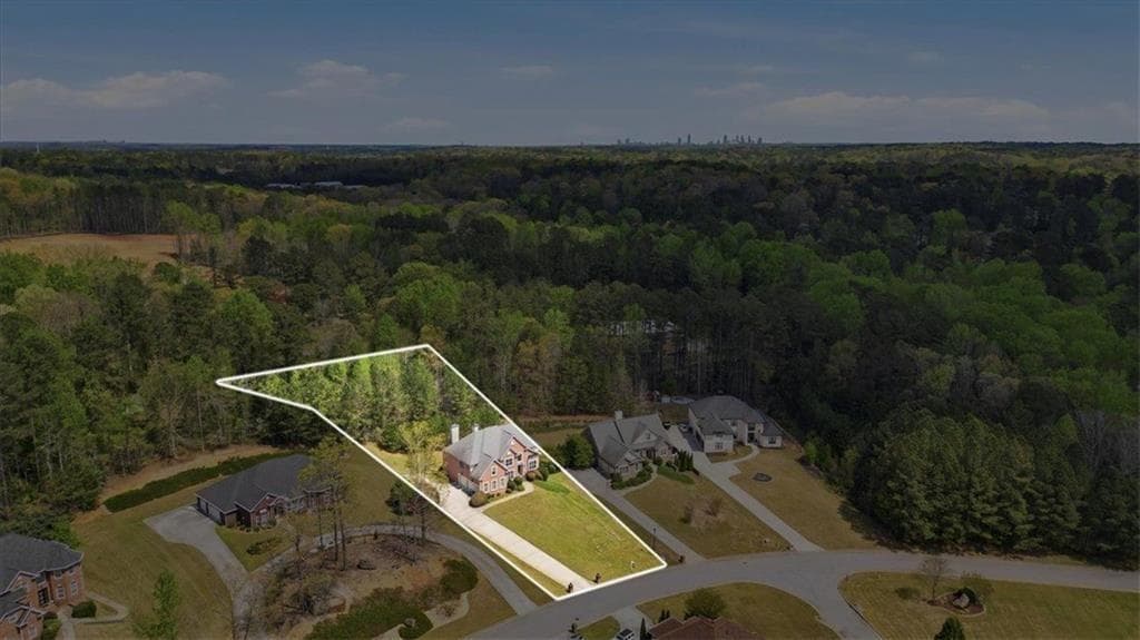 5 bedroom, 4 bathroom, 2,949 sq ft single family residence under contract at 832 Dolly Avenue, Atlanta, GA 30331 — photo 5