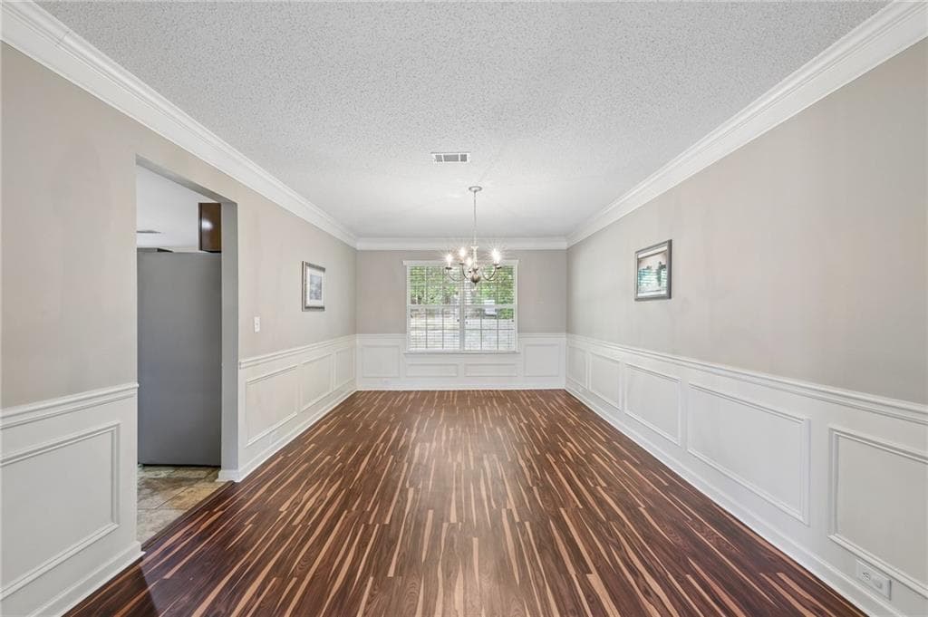 5 bedroom, 3 bathroom, 3,377 sq ft single family residence for sale at 1943 Tulip Petal Road, Auburn, GA 30011 — photo 8