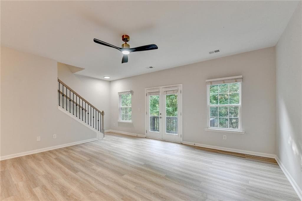 3 bedroom, 4 bathroom, 2,432 sq ft townhouse for sale at 4282 Buford Valley Way, Buford, GA 30518 — photo 6
