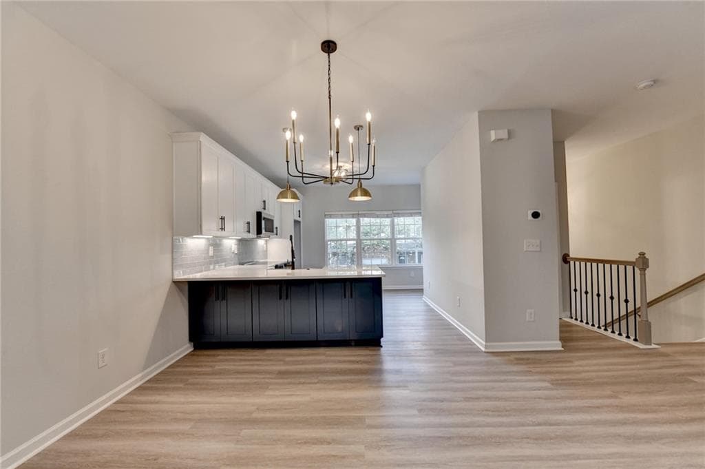 3 bedroom, 4 bathroom, 2,432 sq ft townhouse for sale at 4282 Buford Valley Way, Buford, GA 30518 — photo 9