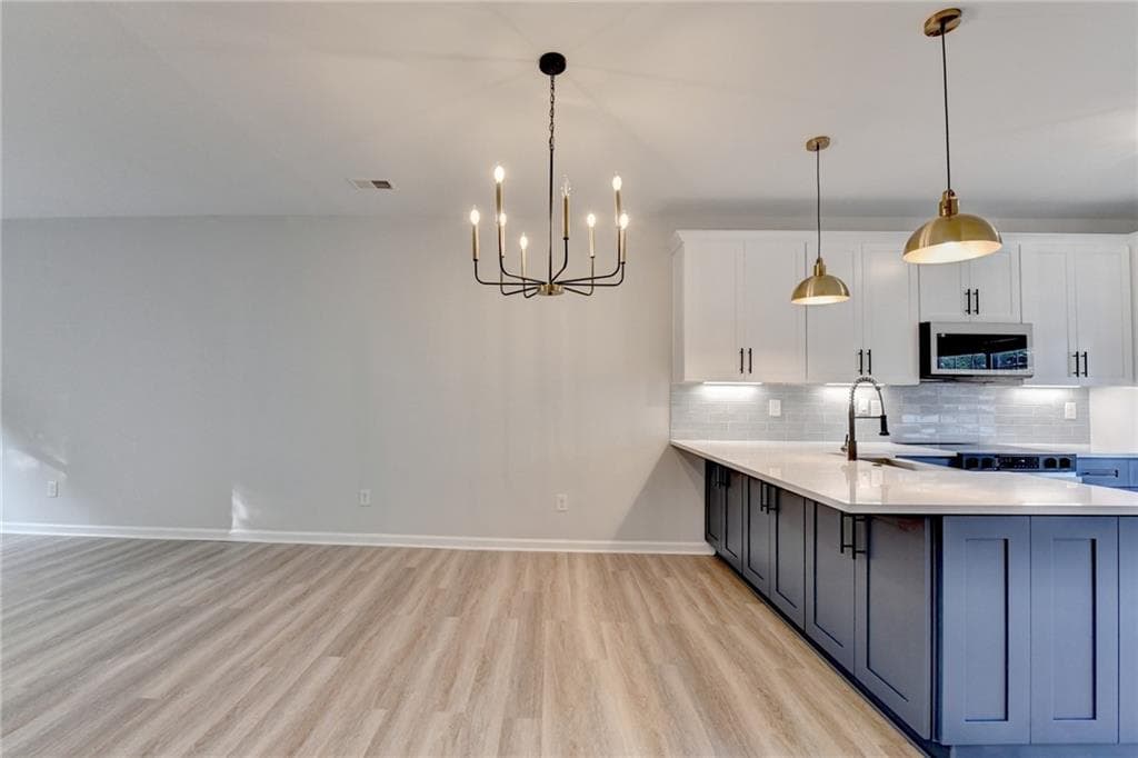 3 bedroom, 4 bathroom, 2,432 sq ft townhouse for sale at 4282 Buford Valley Way, Buford, GA 30518 — photo 10