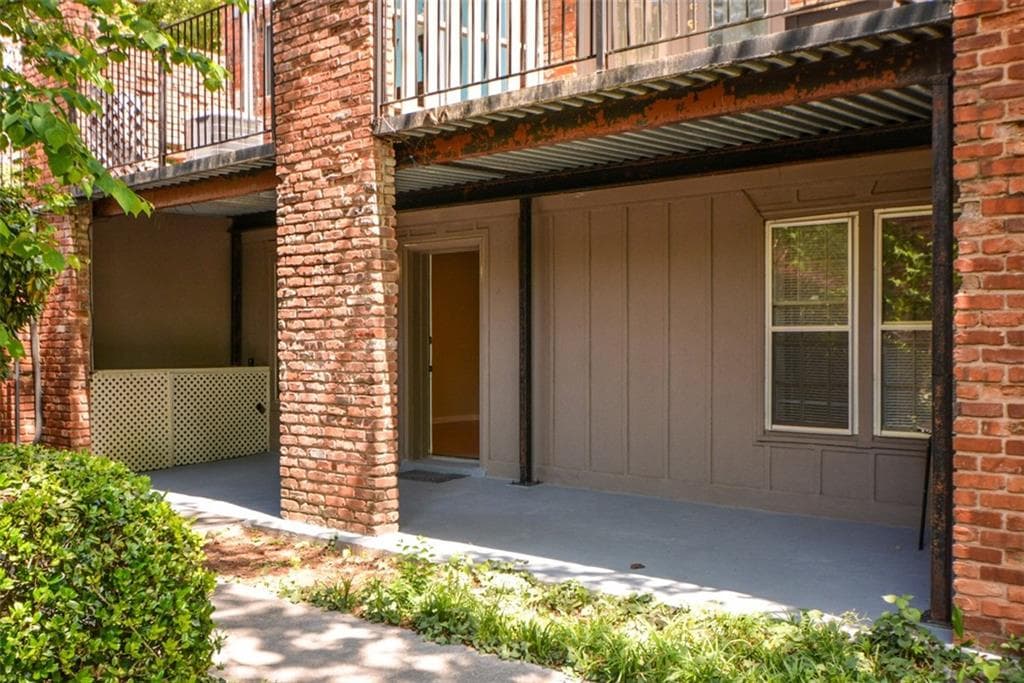 1 bedroom, 1 bathroom, 768 sq ft condominium for sale at 3113 Colonial Way M, Atlanta, GA 30341 — photo 3