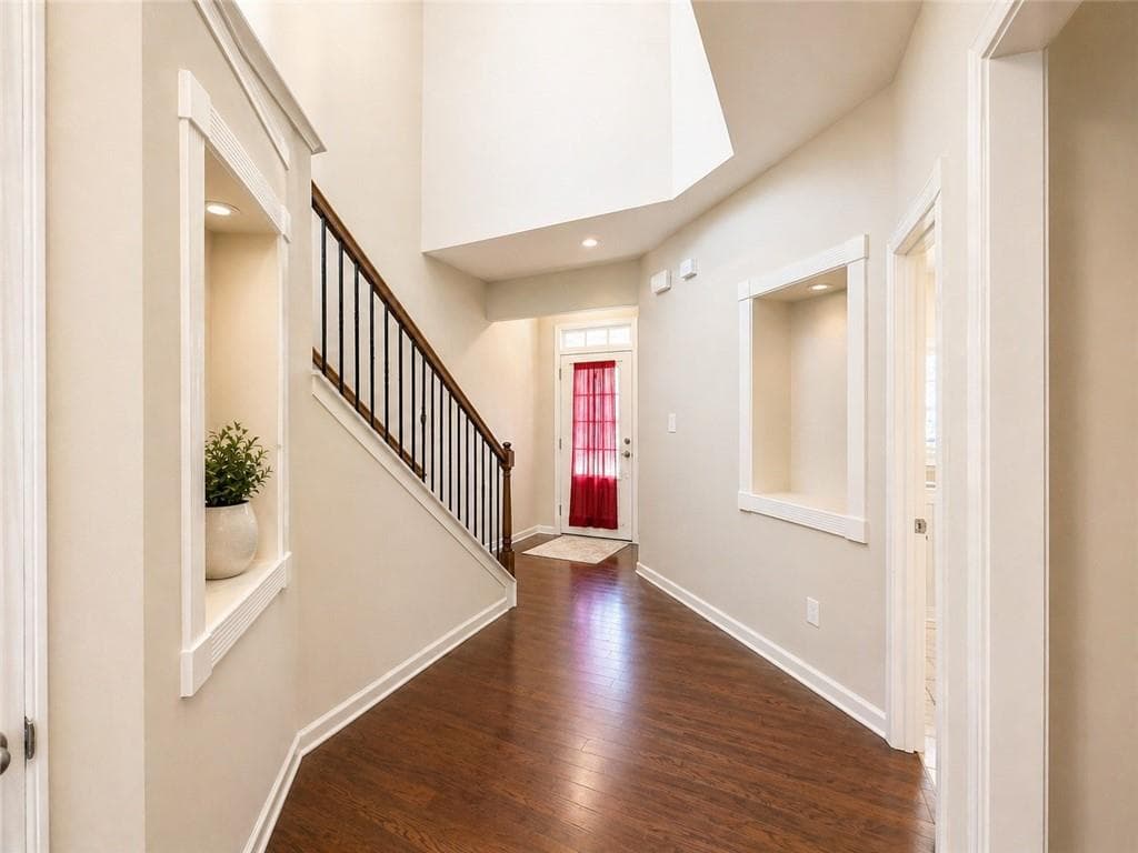 3 bedroom, 3 bathroom, 1,765 sq ft townhouse for sale at 1525 Winshire Cove, Alpharetta, GA 30004 — photo 4
