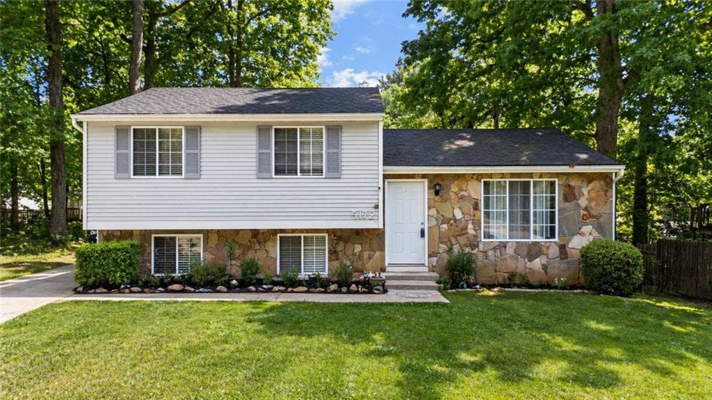 5 bedroom, 3 bathroom, 2,160 sq ft single family residence for sale at 5172 Scarbrough Trail, Stone Mountain, GA 30088