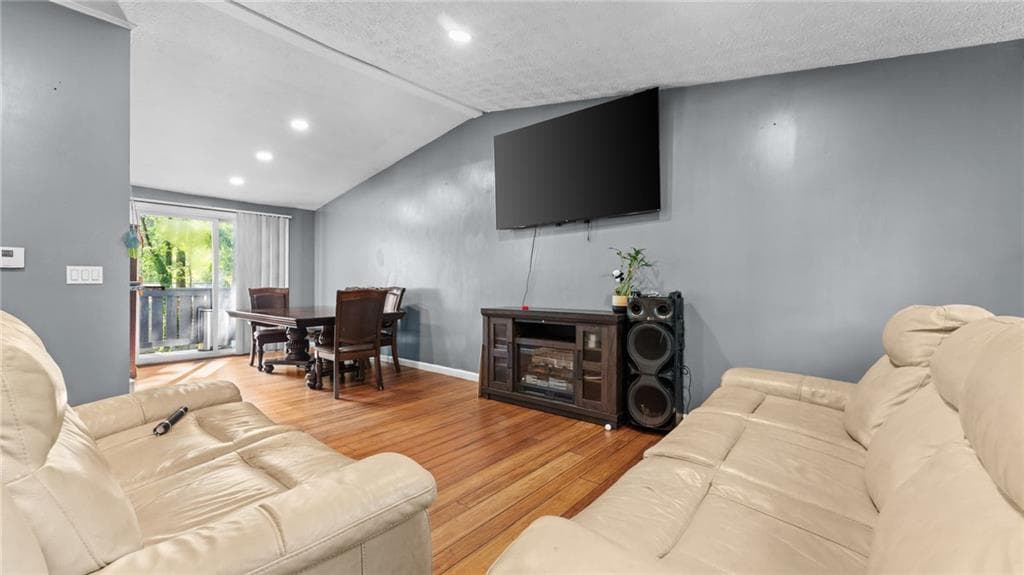 5 bedroom, 3 bathroom, 2,160 sq ft single family residence for sale at 5172 Scarbrough Trail, Stone Mountain, GA 30088 — photo 4