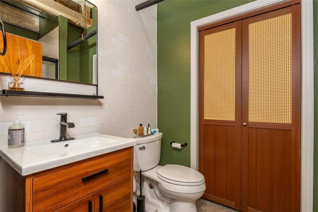 2 bedroom, 2 bathroom, 2,242 sq ft condominium under contract at 244 Peters Street 5, Atlanta, GA 30313 — photo 5