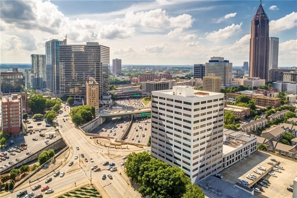 1 bedroom, 1 bathroom, 697 sq ft condominium for sale at 120 Ralph Mcgill Boulevard 102, Atlanta, GA 30308