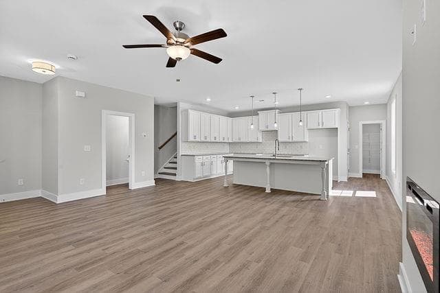 4 bedroom, 3 bathroom, 1,871 sq ft townhouse for sale at 2542 Harbor Ridge Pass Lot 342, Gainesville, GA 30507 — photo 6