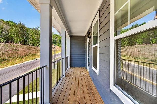 3 bedroom, 3 bathroom, 1,869 sq ft townhouse for sale at 2538 Harbor Ridge Pass 343, Gainesville, GA 30507 — photo 4