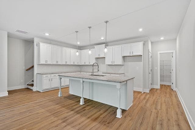 3 bedroom, 3 bathroom, 1,869 sq ft townhouse for sale at 2538 Harbor Ridge Pass 343, Gainesville, GA 30507 — photo 8