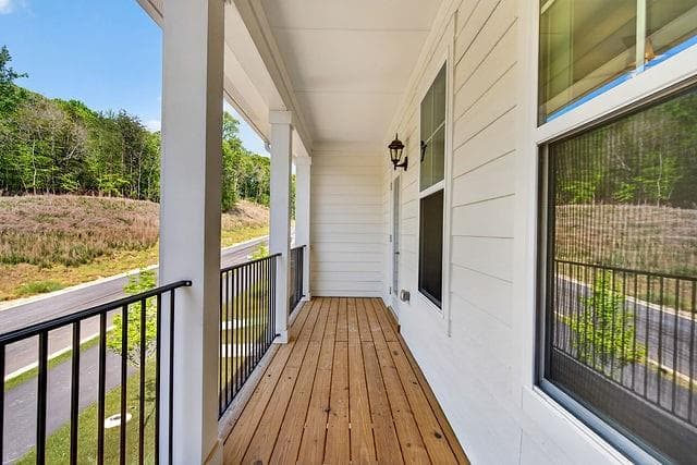 3 bedroom, 3 bathroom, 1,869 sq ft townhouse for sale at 2534 Harbor Ridge Pass 344, Gainesville, GA 30507 — photo 3