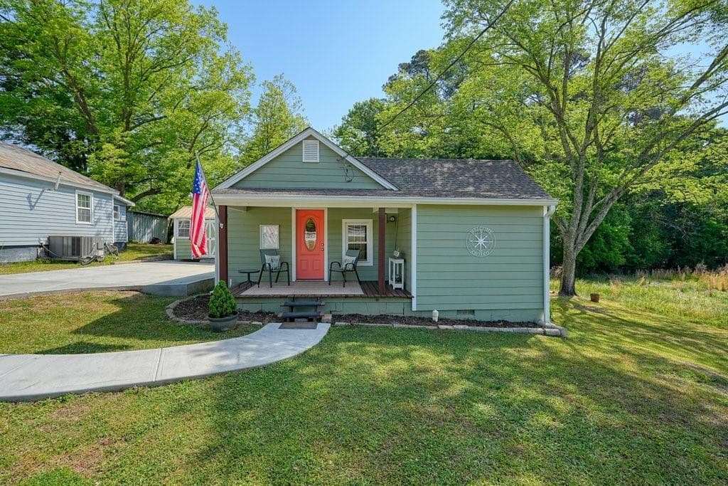 4944 Northside Drive, Acworth, GA 30101 — most recent listing photo