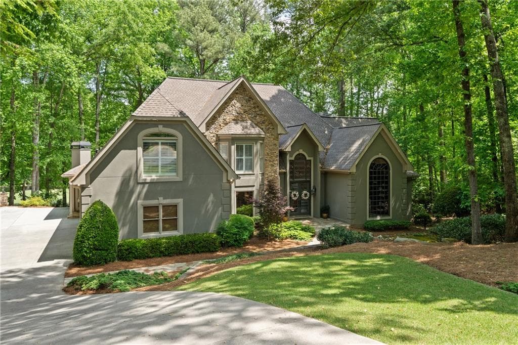 6 bedroom, 5 bathroom, 7,602 sq ft single family residence sold at 4435 Pemberton Cove, Alpharetta, GA 30022