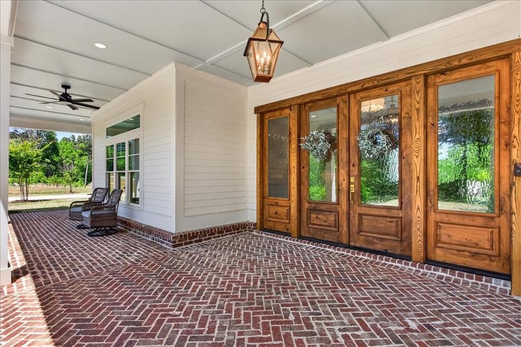 6 bedroom, 5 bathroom, 5,529 sq ft single family residence for sale at 800 Garland Mountain Trail, Waleska, GA 30183 — photo 7