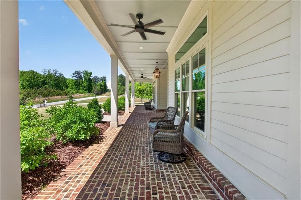 6 bedroom, 5 bathroom, 5,529 sq ft single family residence for sale at 800 Garland Mountain Trail, Waleska, GA 30183 — photo 9