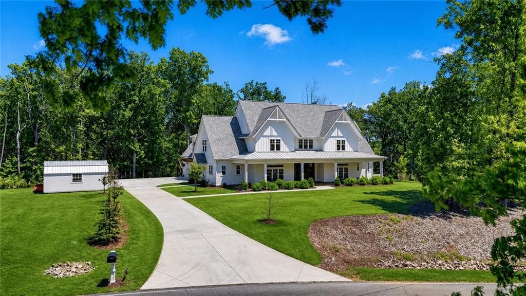 6 bedroom, 5 bathroom, 5,529 sq ft single family residence for sale at 800 Garland Mountain Trail, Waleska, GA 30183 — photo 4