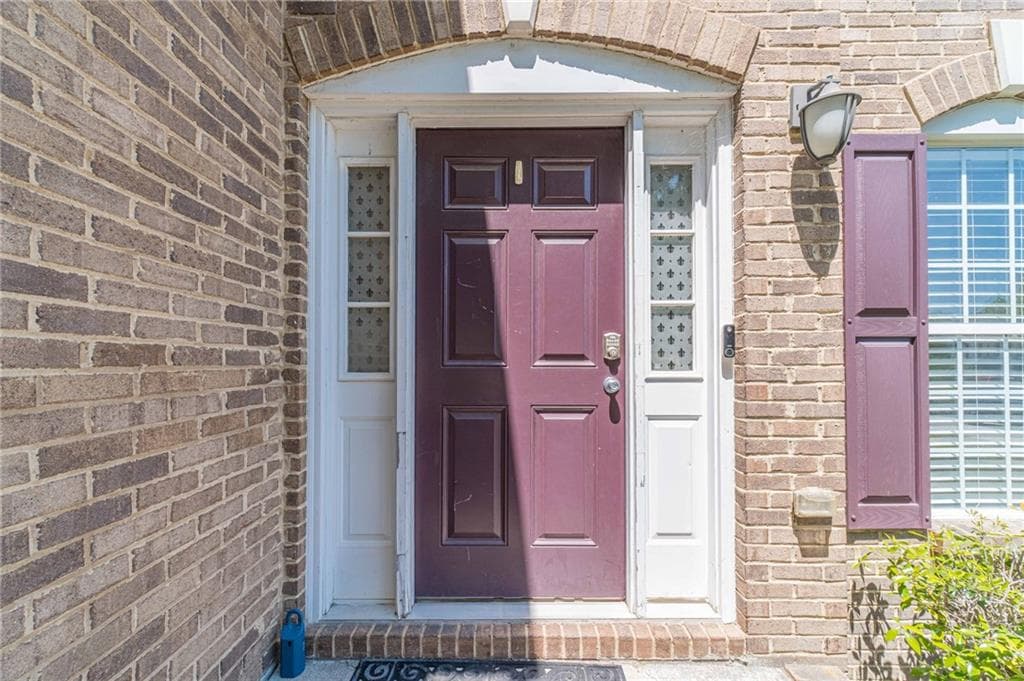 4 bedroom, 3 bathroom, 3,188 sq ft single family residence under contract at 775 Paper Creek Drive, Lawrenceville, GA 30046 — photo 3