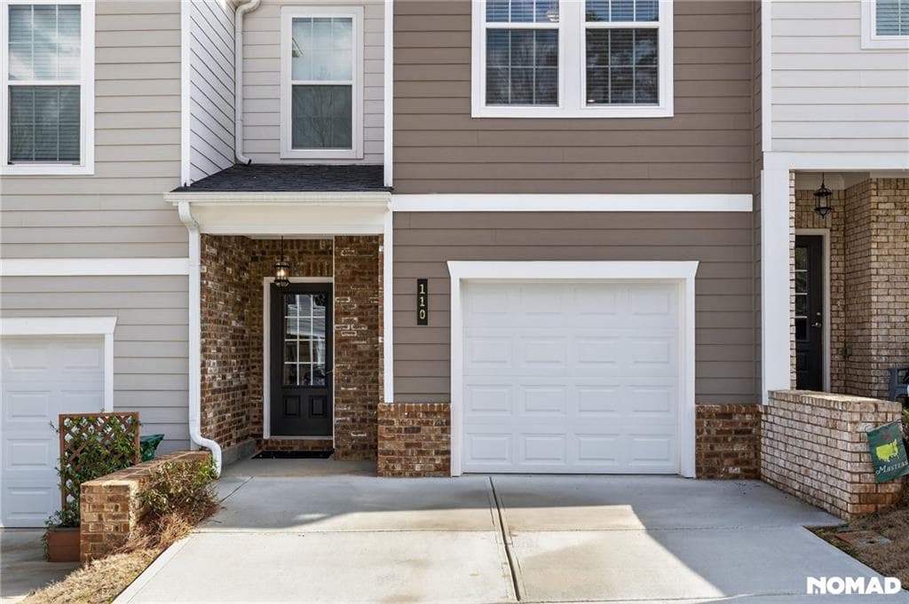 3 bedroom, 3 bathroom, 1,294 sq ft townhouse under contract at 110 Greenview Court, Homer, GA 30547