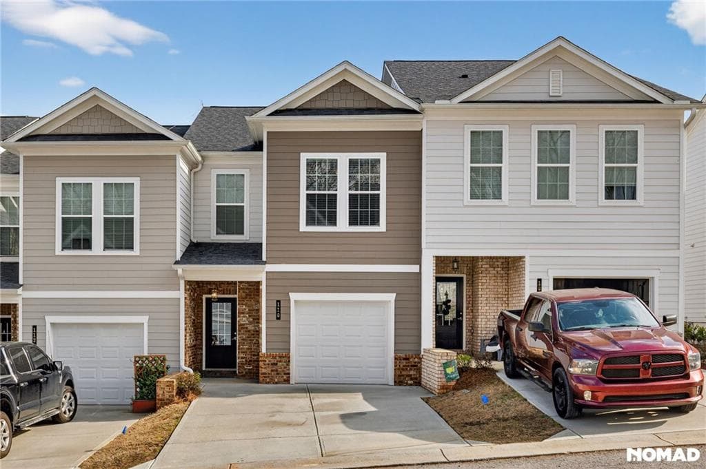 3 bedroom, 3 bathroom, 1,294 sq ft townhouse under contract at 110 Greenview Court, Homer, GA 30547 — photo 4