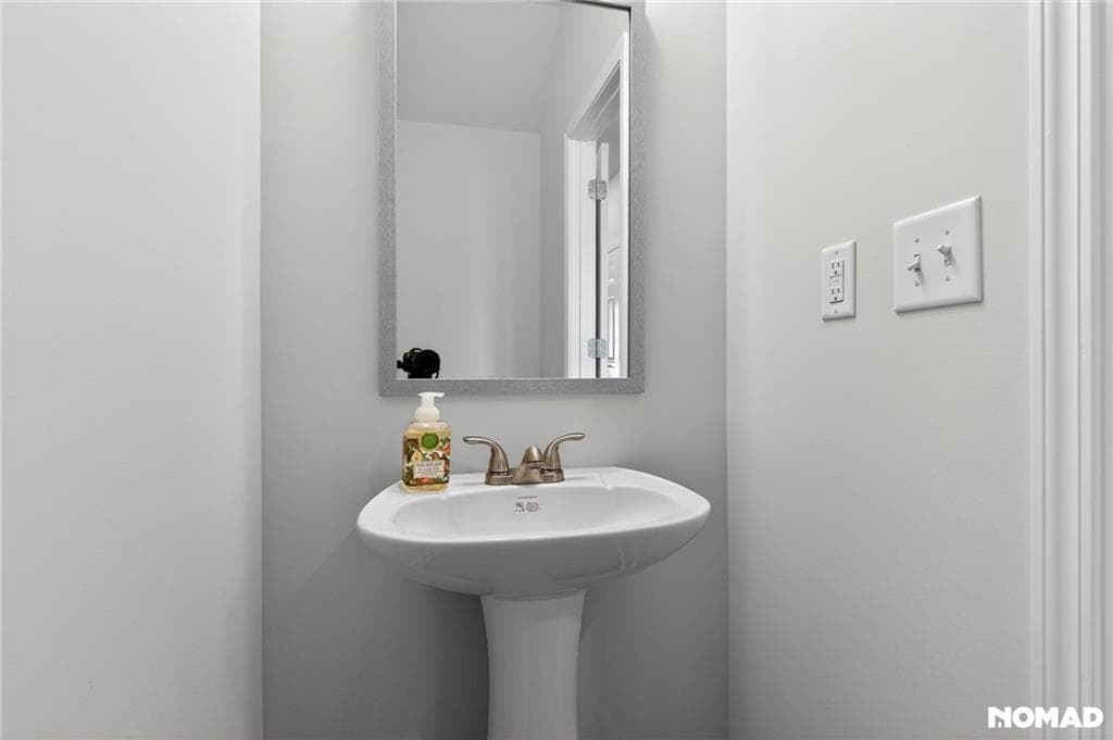3 bedroom, 3 bathroom, 1,294 sq ft townhouse under contract at 110 Greenview Court, Homer, GA 30547 — photo 6
