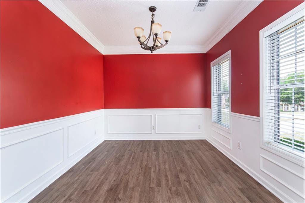 4 bedroom, 3 bathroom, 2,078 sq ft single family residence under contract at 6635 Wellesley Drive, Riverdale, GA 30296 — photo 7