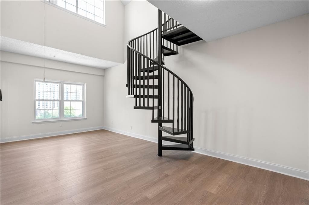2 bedroom, 2 bathroom, 1,000 sq ft condominium for sale at 1075 Peachtree Walk A519, Atlanta, GA 30309 — photo 1 of 66