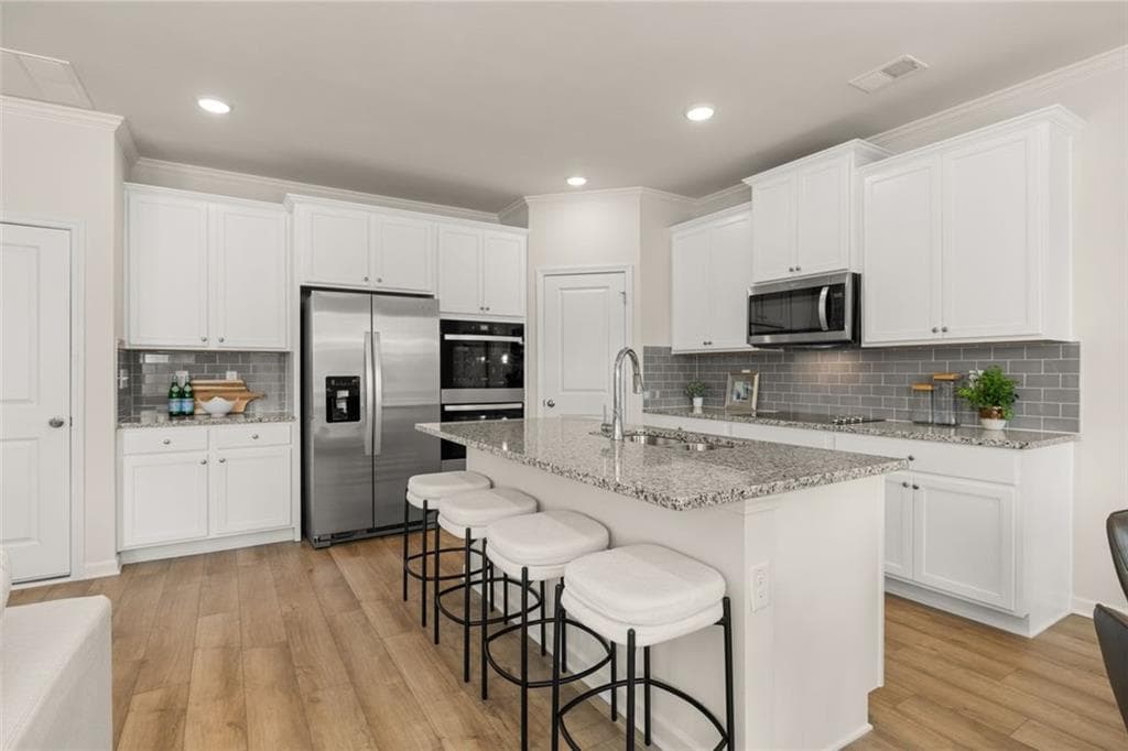 5 bedroom, 4 bathroom, 2,890 sq ft single family residence under contract at 314 Cedar Hollow Drive, Conyers, GA 30094 — photo 10