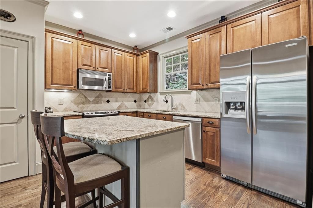3 bedroom, 3 bathroom, 2,295 sq ft single family residence for sale at 1105 Valley View Drive, Big Canoe, GA 30143 — photo 7