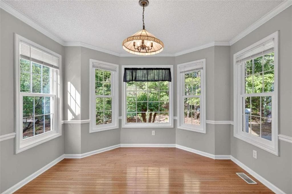 4 bedroom, 3 bathroom, 2,408 sq ft single family residence under contract at 1349 Southgate Drive, Villa Rica, GA 30180 — photo 6