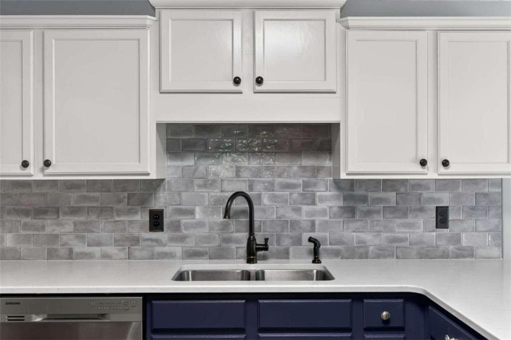 4 bedroom, 3 bathroom, 2,408 sq ft single family residence under contract at 1349 Southgate Drive, Villa Rica, GA 30180 — photo 8
