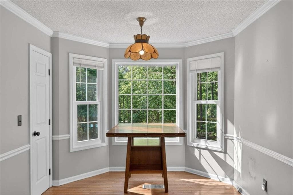 4 bedroom, 3 bathroom, 2,408 sq ft single family residence under contract at 1349 Southgate Drive, Villa Rica, GA 30180 — photo 9