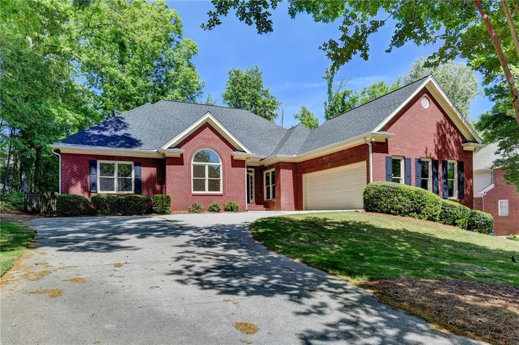 5 bedroom, 4 bathroom, 4,760 sq ft single family residence for sale at 1251 Chadwick Lakes Drive, Lawrenceville, GA 30043 — photo 2