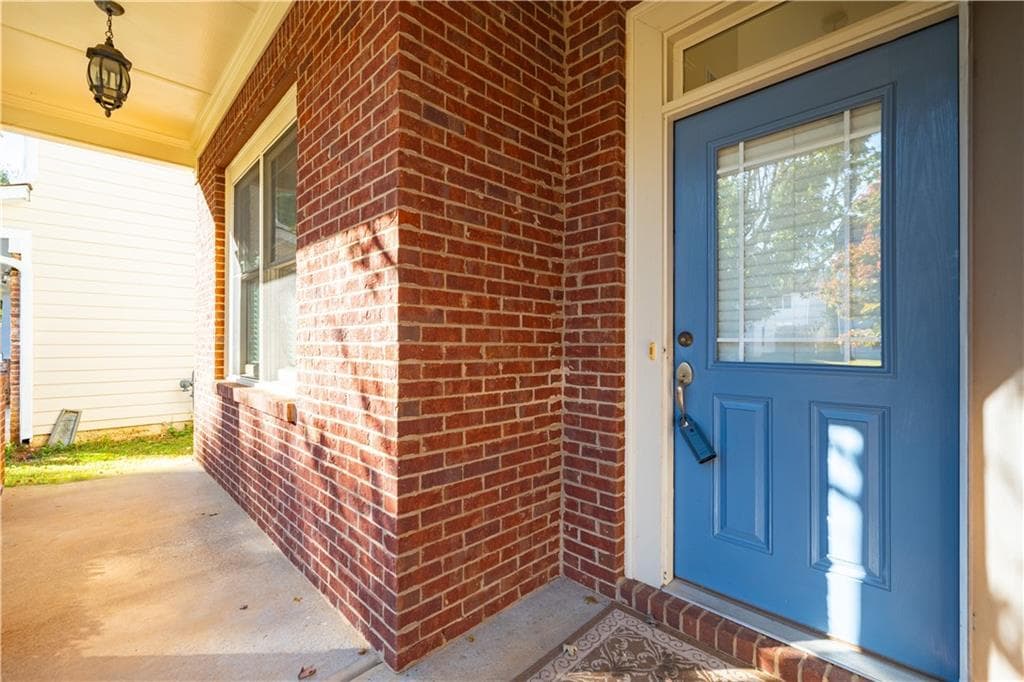 4 bedroom, 4 bathroom, 2,600 sq ft single family residence for sale at 1943 Thomas Pointe Trace, Lawrenceville, GA 30043 — photo 2