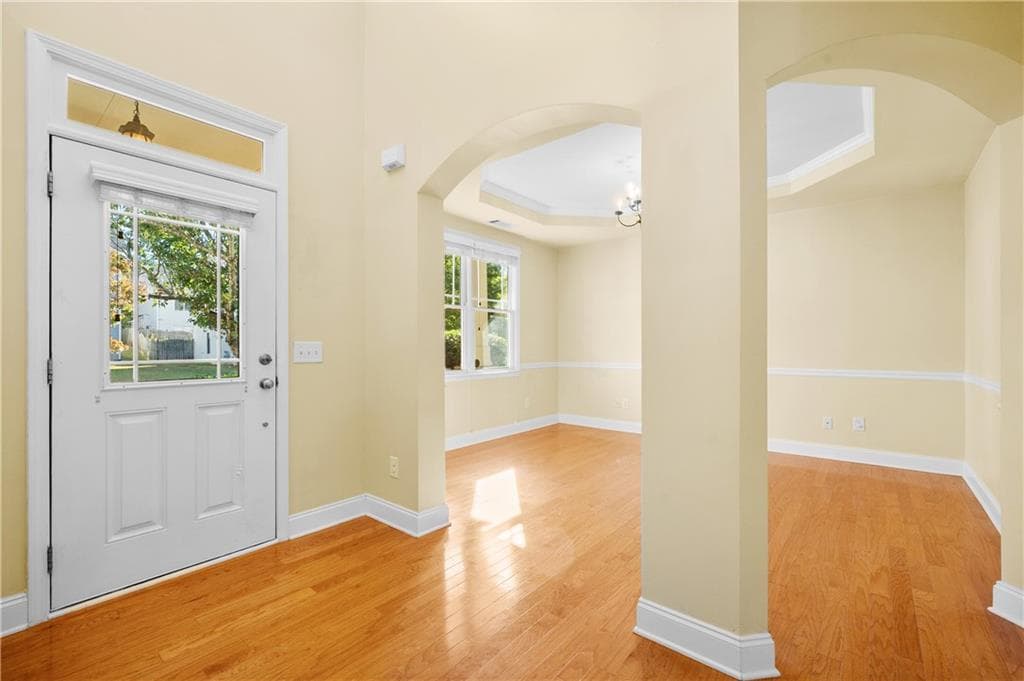 4 bedroom, 4 bathroom, 2,600 sq ft single family residence for sale at 1943 Thomas Pointe Trace, Lawrenceville, GA 30043 — photo 3