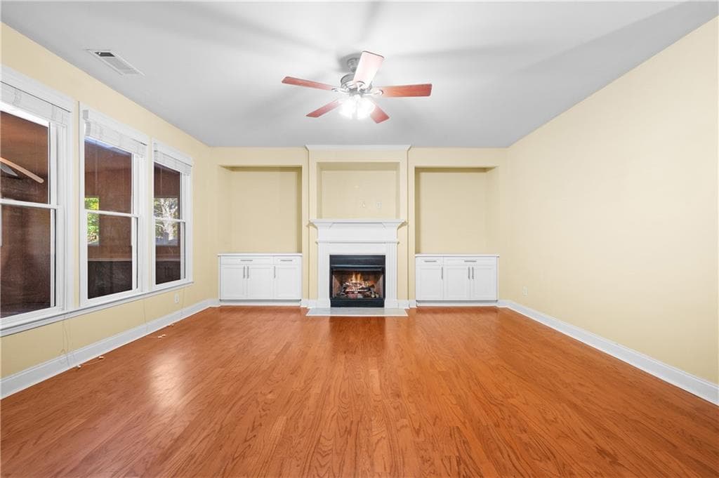 4 bedroom, 4 bathroom, 2,600 sq ft single family residence for sale at 1943 Thomas Pointe Trace, Lawrenceville, GA 30043 — photo 8
