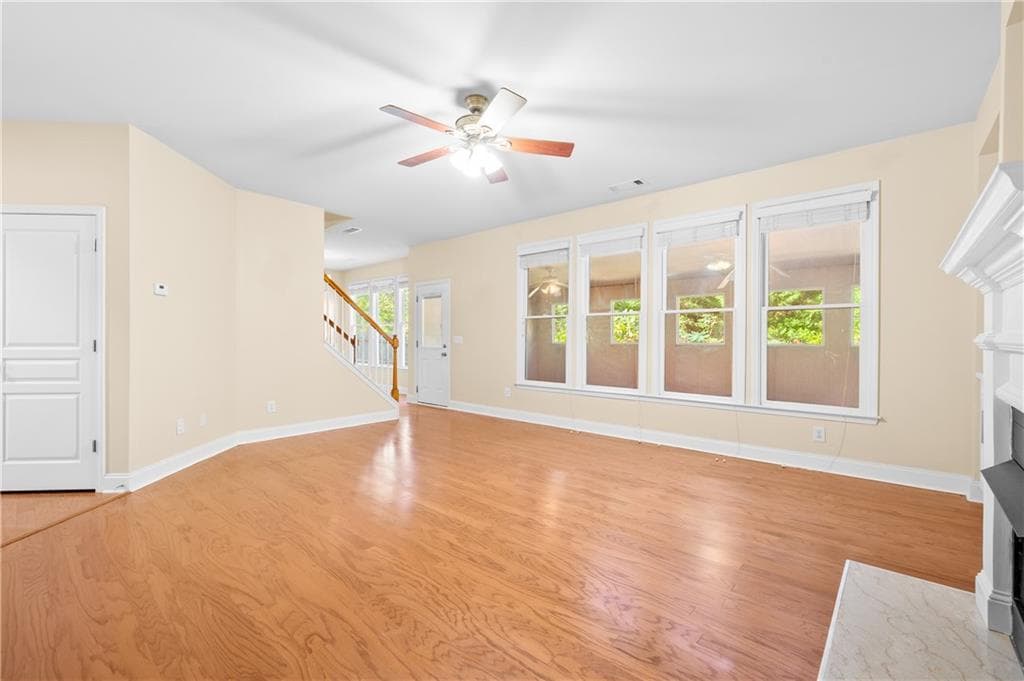 4 bedroom, 4 bathroom, 2,600 sq ft single family residence for sale at 1943 Thomas Pointe Trace, Lawrenceville, GA 30043 — photo 10