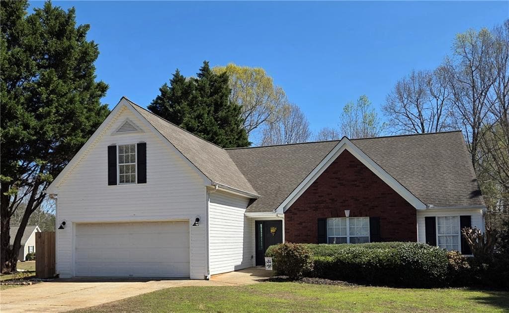 4 bedroom, 2 bathroom, 2,179 sq ft single family residence sold at 2355 Pemberton Point, Buford, GA 30519